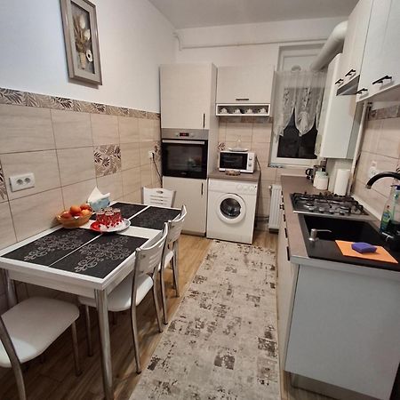 Apartament Ultra Central Marly Gura Humorului Eksteriør bilde