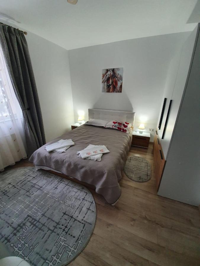 Apartament Ultra Central Marly Gura Humorului Eksteriør bilde